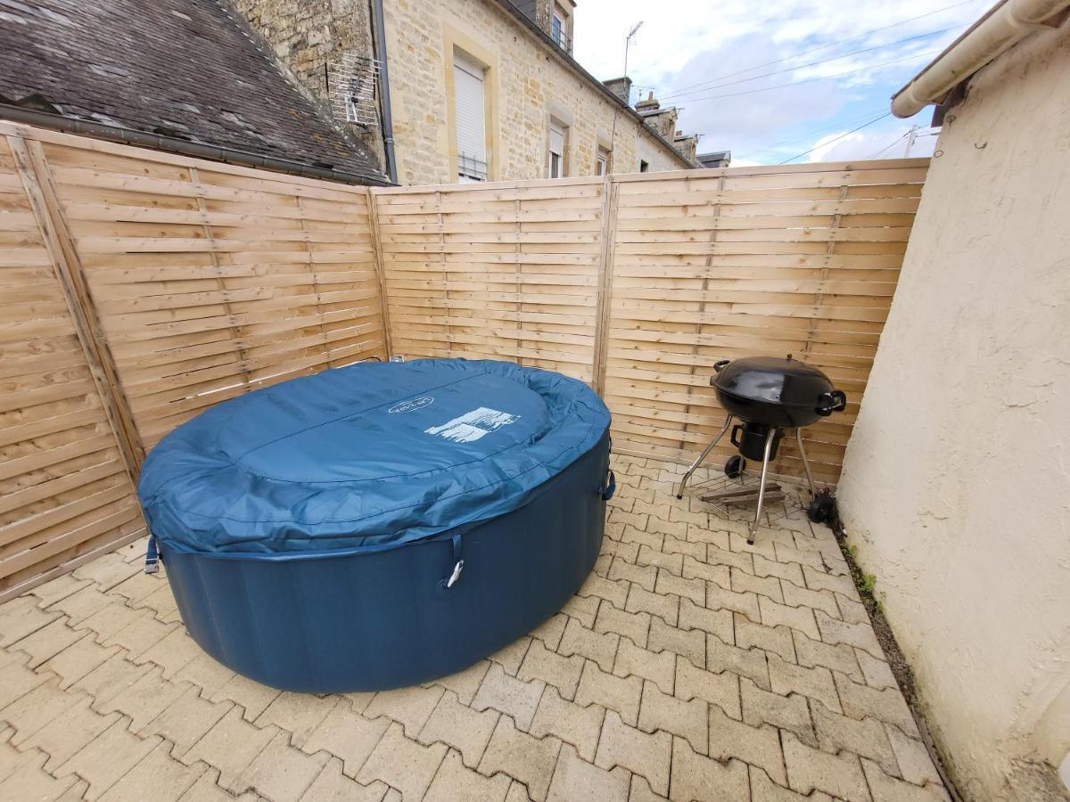 Beau Chalet 6 Personnes Avec Jacuzzi Apartment Tilly-sur-Seulles Exterior photo